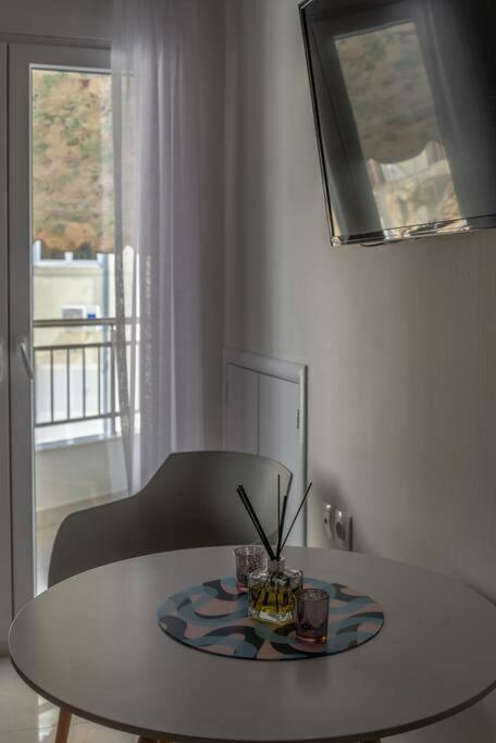 Coco Deluxe Apartment City Center Of Heraklion Ngoại thất bức ảnh